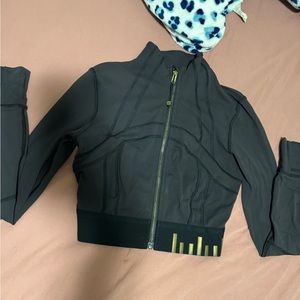 Lululemon cropped gold logo jacket size 4